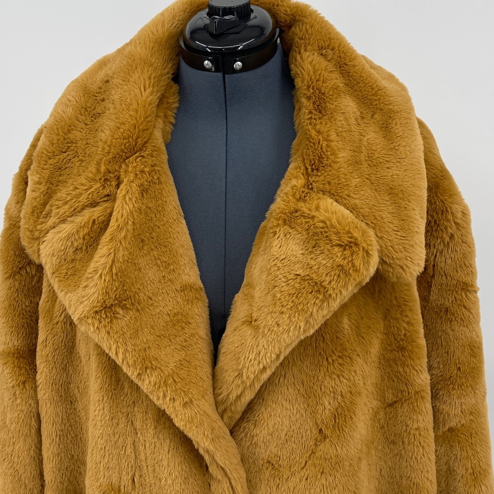 TIME AND TRU Luxurious Faux Fur Coat in BROWNISH GOLD WOMENS SIZE 3X - Picture 2 of 10